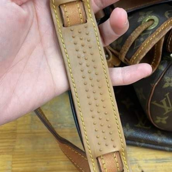 Louis Vuitton St Germain - Picture 15 of 17
